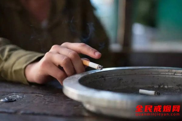 教女人戒烟的10个趣味方法，女生怎么戒烟最有效