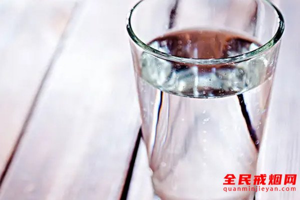 戒烟时如何快速排毒，清理肺部烟毒最佳方法