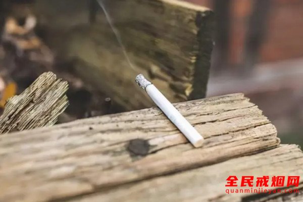 跑步运动戒烟能改善心肺功能，跑步有助于戒烟