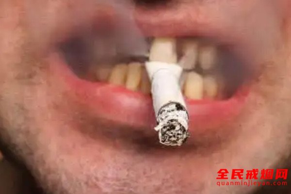 吸烟烟龄越长牙齿就越早脱落，烟抽多了会掉牙吗