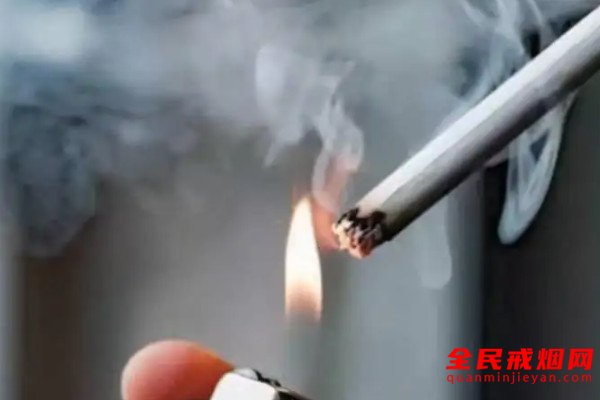 吸烟痰多是怎么回事，吸烟为什么痰多