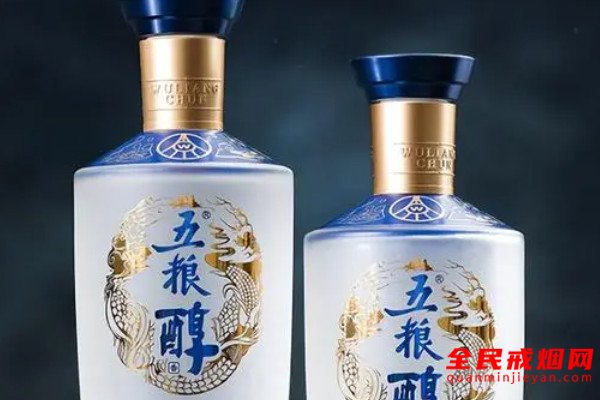 <b>国庆聚会喝什么酒好，三款好喝的平民价位的白酒</b>